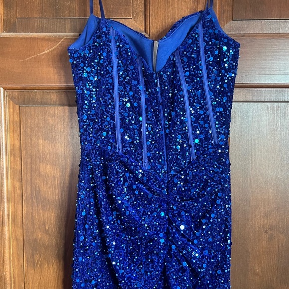 Sherri Hill Dress - Picture 4 of 9